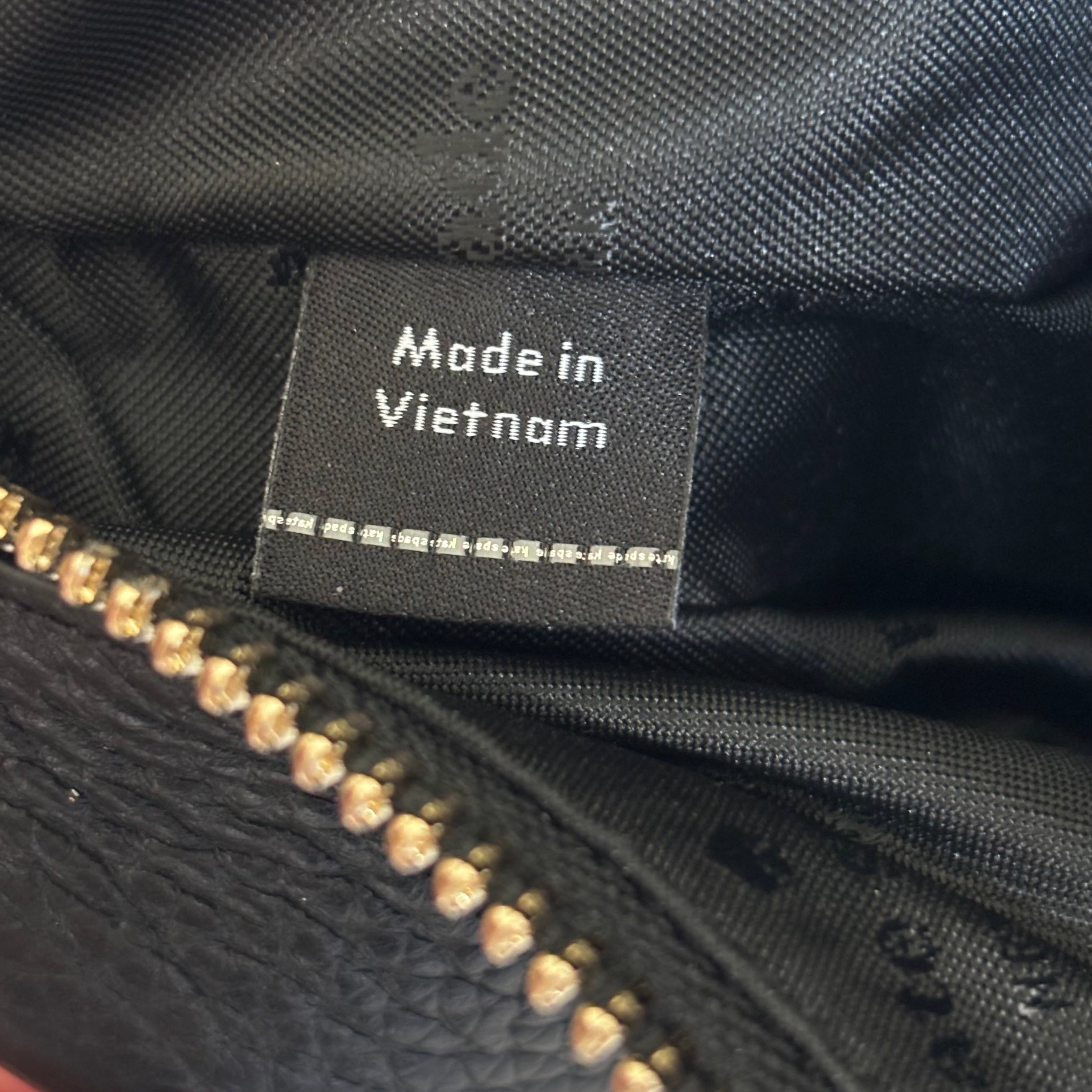 New with tag Kate Spade crossbody black bag Authentic 12x11x4.1