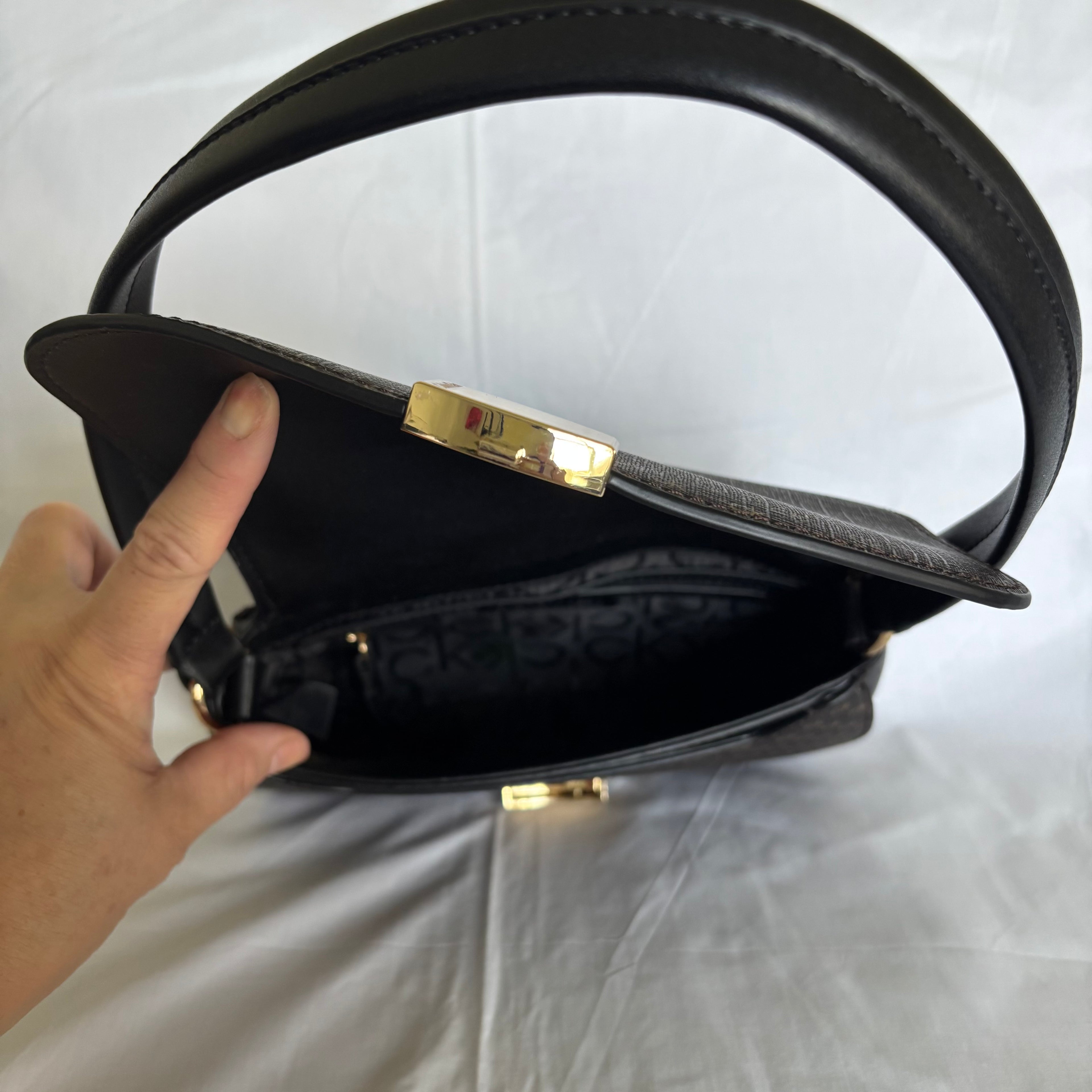 New with tag Calvin Klein shoulder bag brown/ black Authentic 9x6x2.5