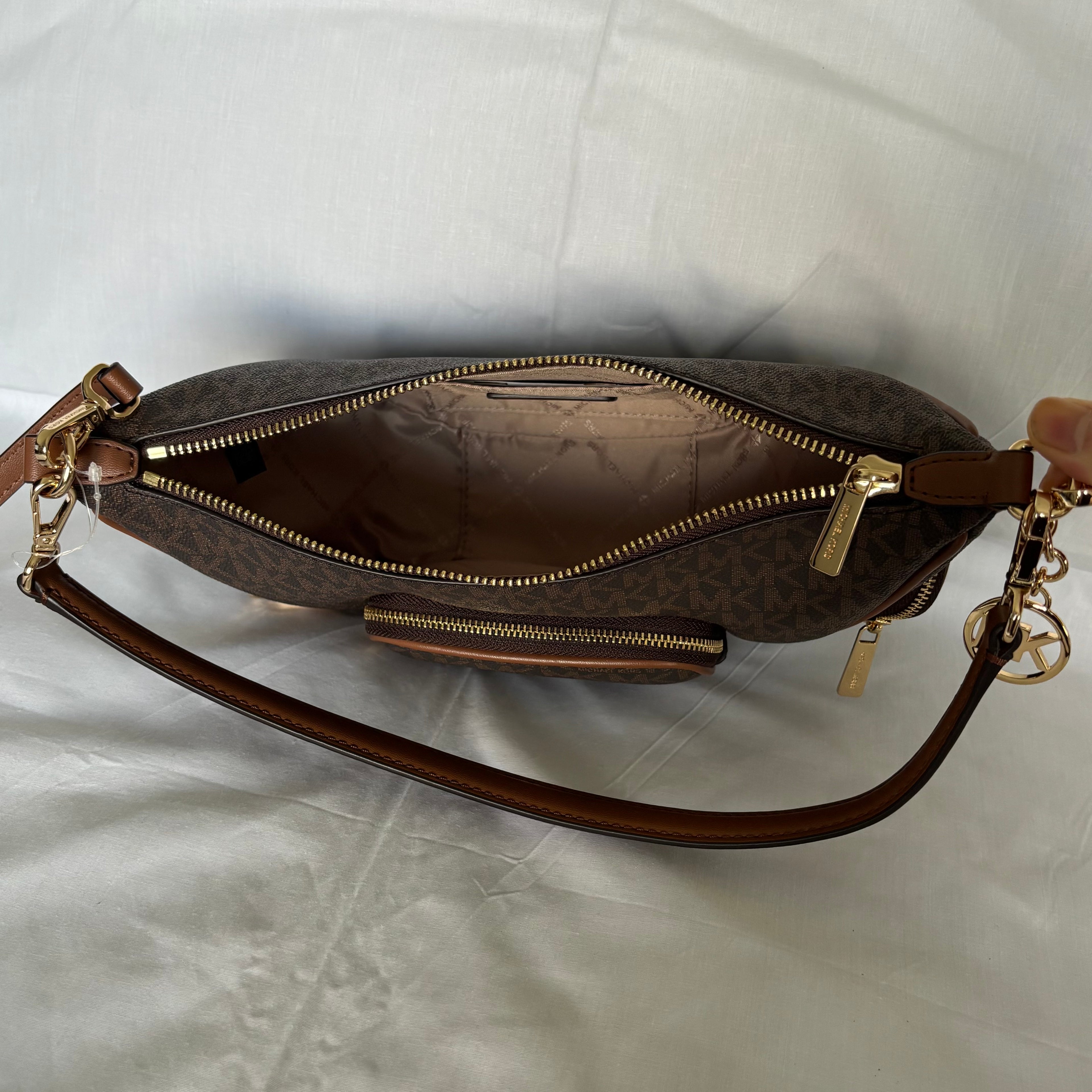 New Michael Kors Merritt Small crossbody bag Authentic 11.5x6x4